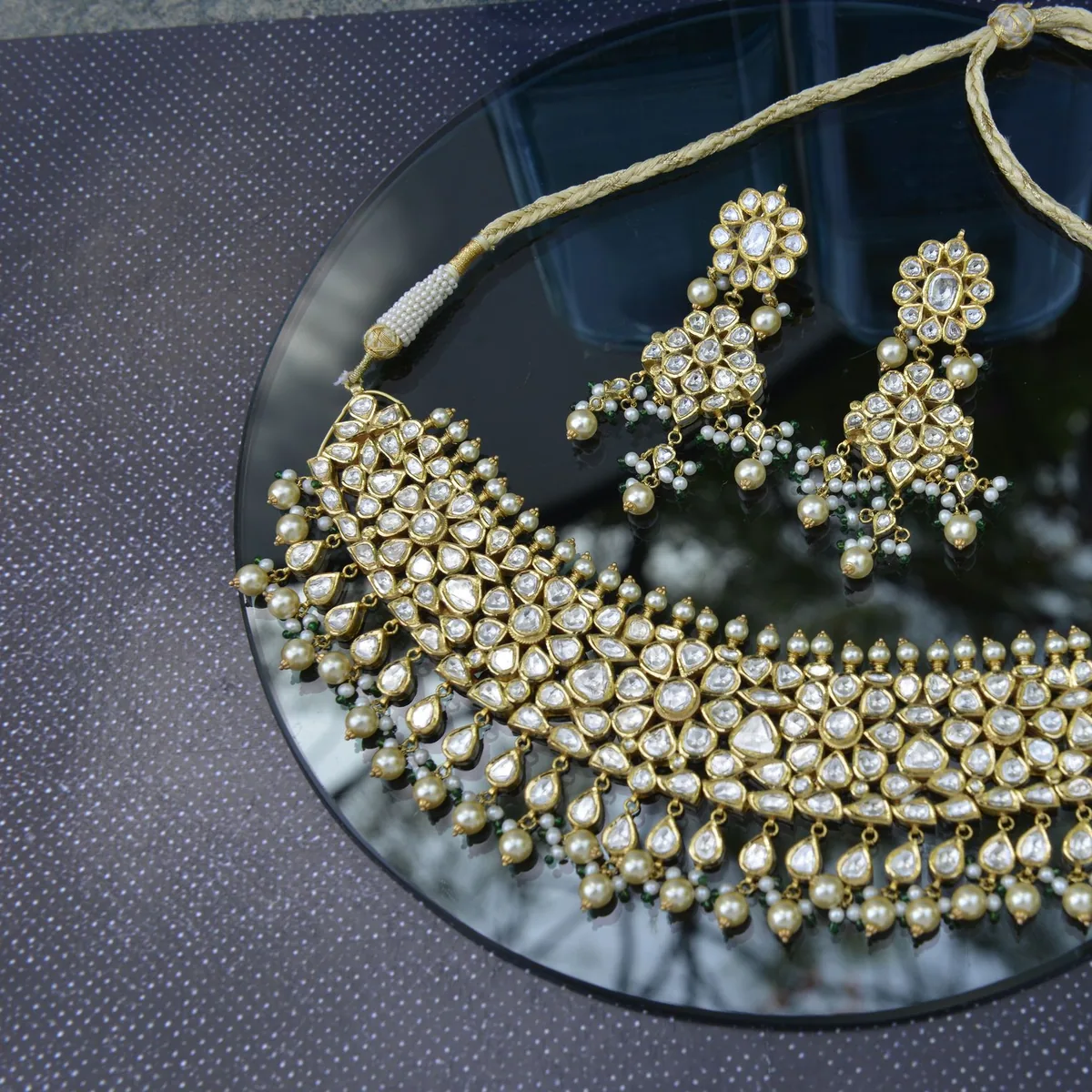 Complete bridal jewellery set on rent with necklace, earrings, nath, tikko and damni